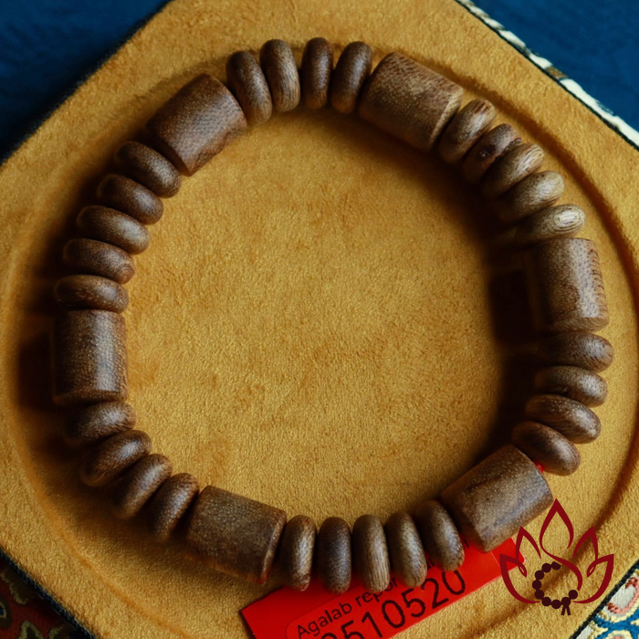 Vòng Trầm Hương Bất Quy Tắc | 10 Ly | Trầm Tốc Kiến Tự Nhiên Lâu Năm